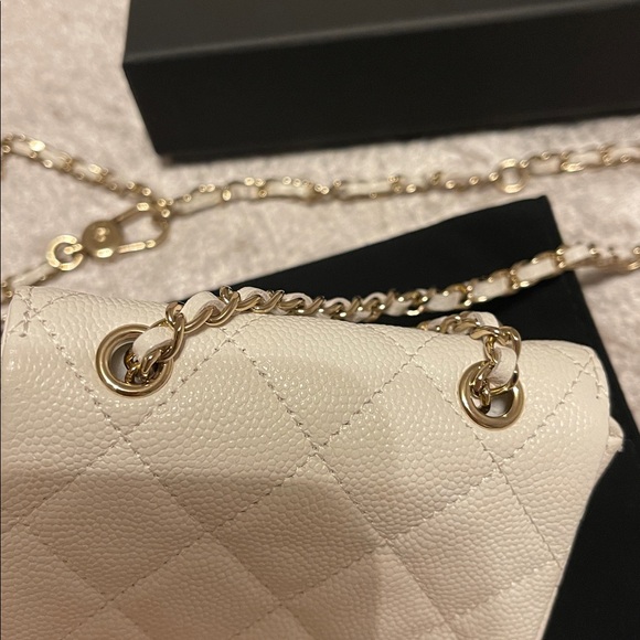 Authentic Chanel 2020 white caviar quilted classic mini chain belt bag - Picture 5 of 14